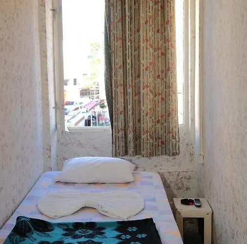 Aziz 3 Hotel 3*