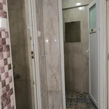 عزيز بانزيون 3 فندق 3*