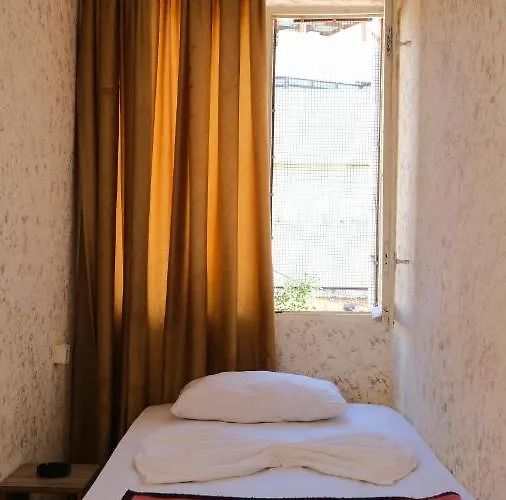 Hotell Aziz 3 3*